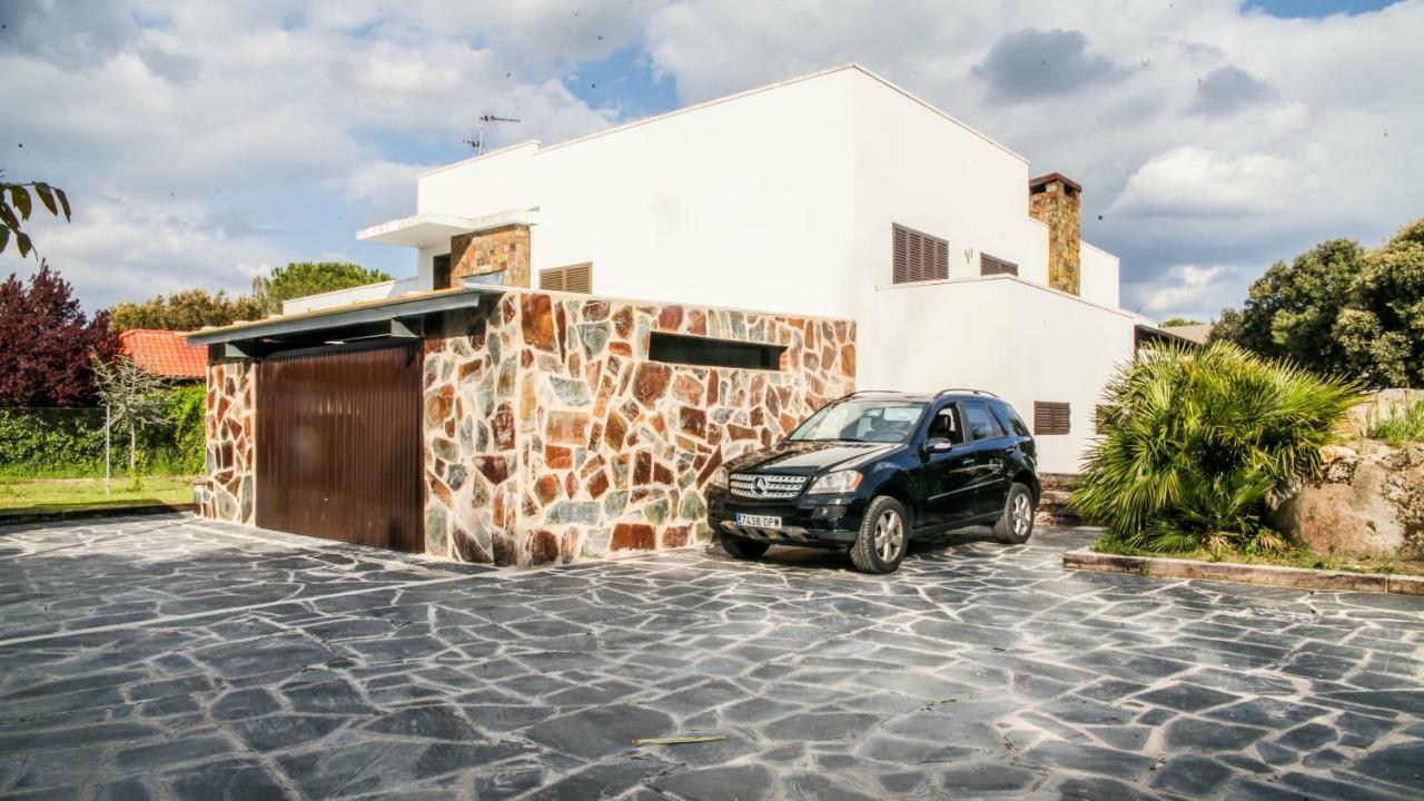 Villa La Roca Madrid Guadarrama Zewnętrze zdjęcie